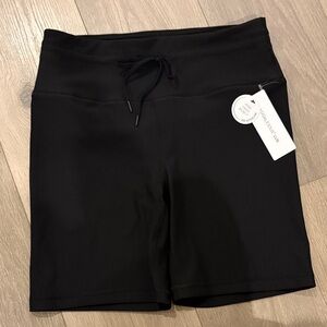 NWT Yogalicious Lux High Rise Shorts Black Women's L Tie Front Originally $48